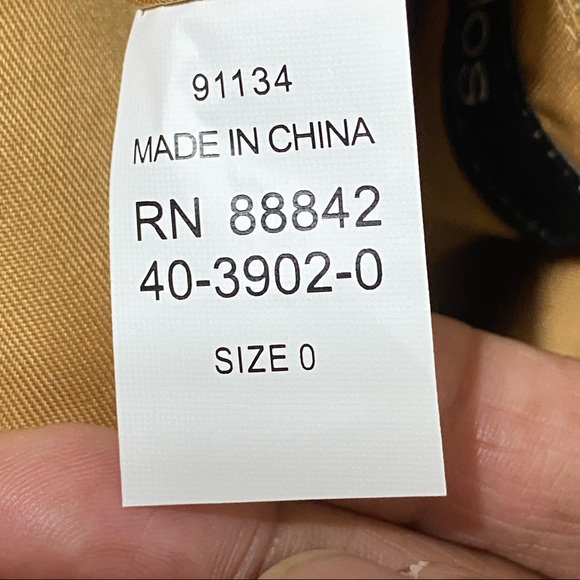 WAVES Lilac and Purple Straw Crossbody Clutch Bag - Picture 11 of 11